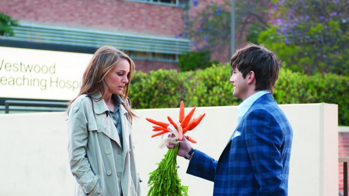 Natalie Portman i Ashton Kutcher w filmie 