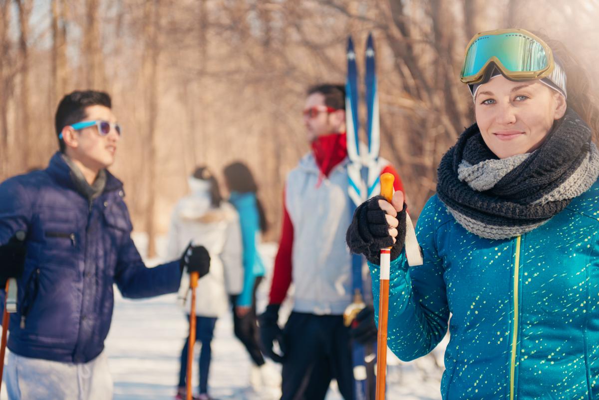 narty biegowe aktywność fizyczna w zimie