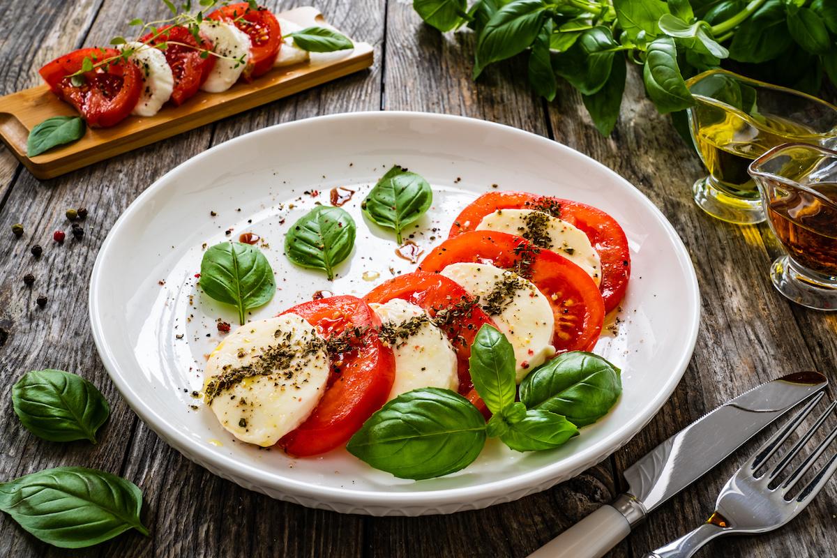 Dieta pomidorowa – sałatka caprese