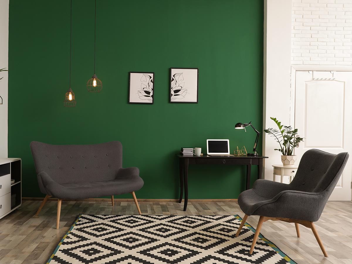zielone ściany w salonie