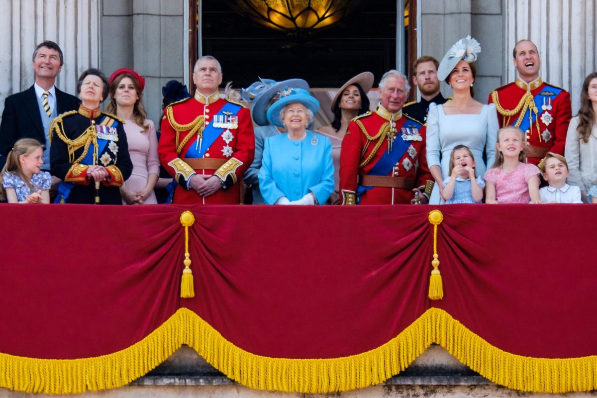 Nietypowe Tradycje świąteczne Brytyjskiej Rodziny Królewskiej Galeria Newsy Zdjęcie 1