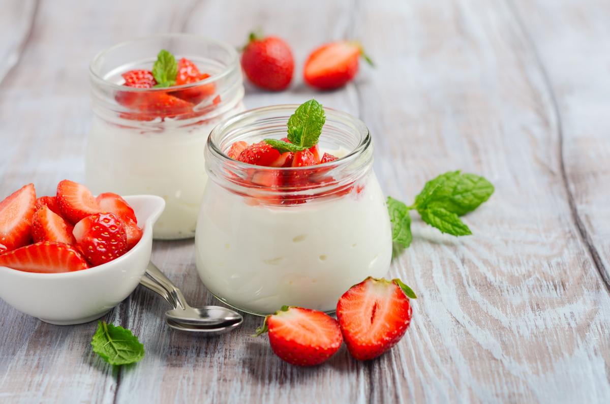 truskawki z jogurtem dla cukrzyka