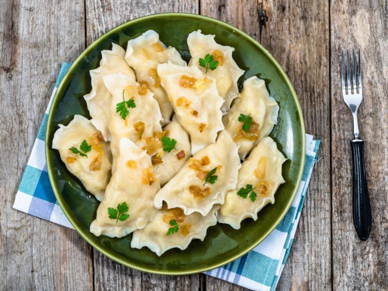 Ciasto na pierogi bez jajka i masła, z olejem kokosowym