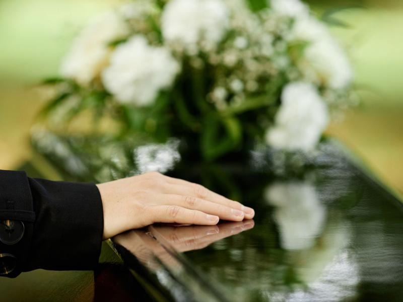 mowa pożegnalna na pogrzebie jak napisać