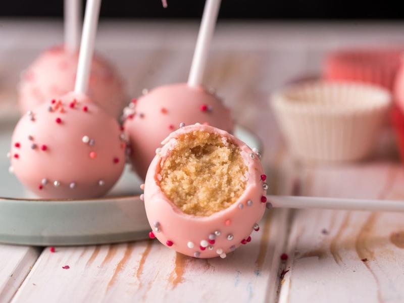 słodkie przekąski na sylwestra cake pops