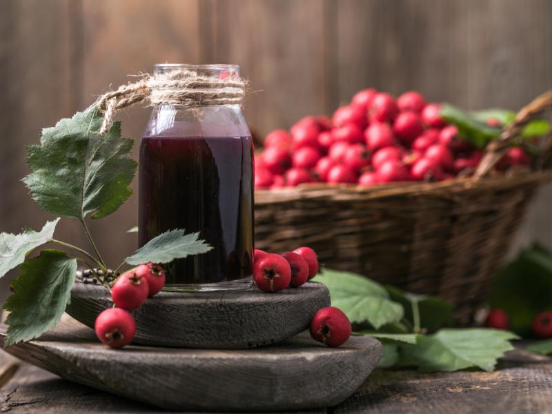 Wino z głogu przepis i właściwości lecznicze Napoje Polki.pl