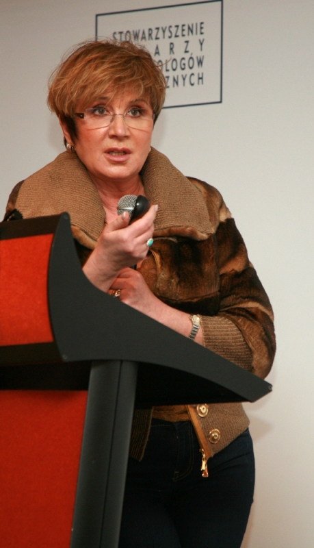 dr Ewa Kaniowska