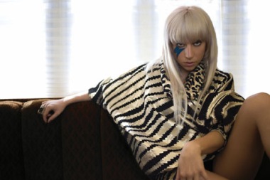 Lady GaGa czyli… kolejna śpiewająca ikona mody?