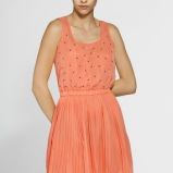 foto 2 - Plisowane spódnice - moda na wiosnę i lato 2012