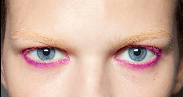 Różowy makijaż oczu na lato 2013