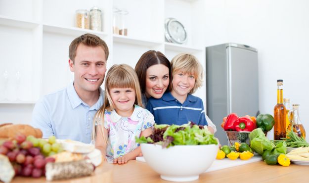 Jak zadbać o właściwe nawyki żywieniowe rodziny?