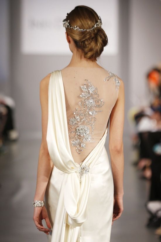 Suknie ślubne - trendy na 2014 rok